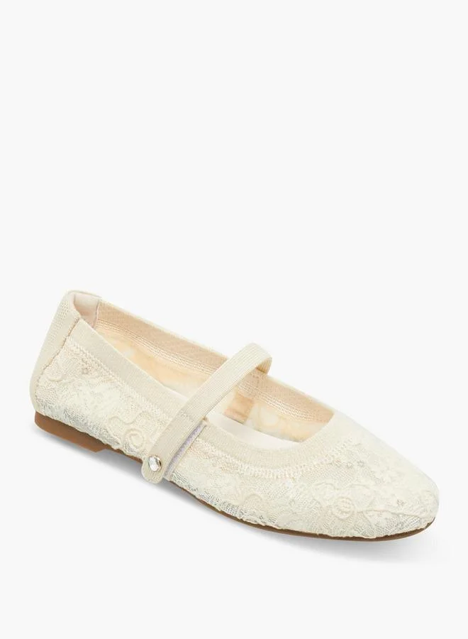 لو كونفورت Women Hook & Loop Mary Jane Shoes Ramadan Collection